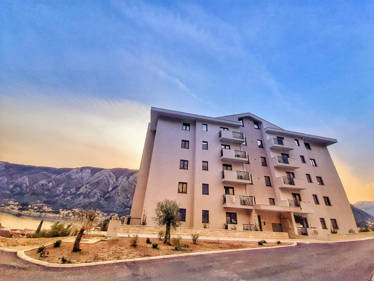 Apartments Panoramica Kotor Exteriör bild