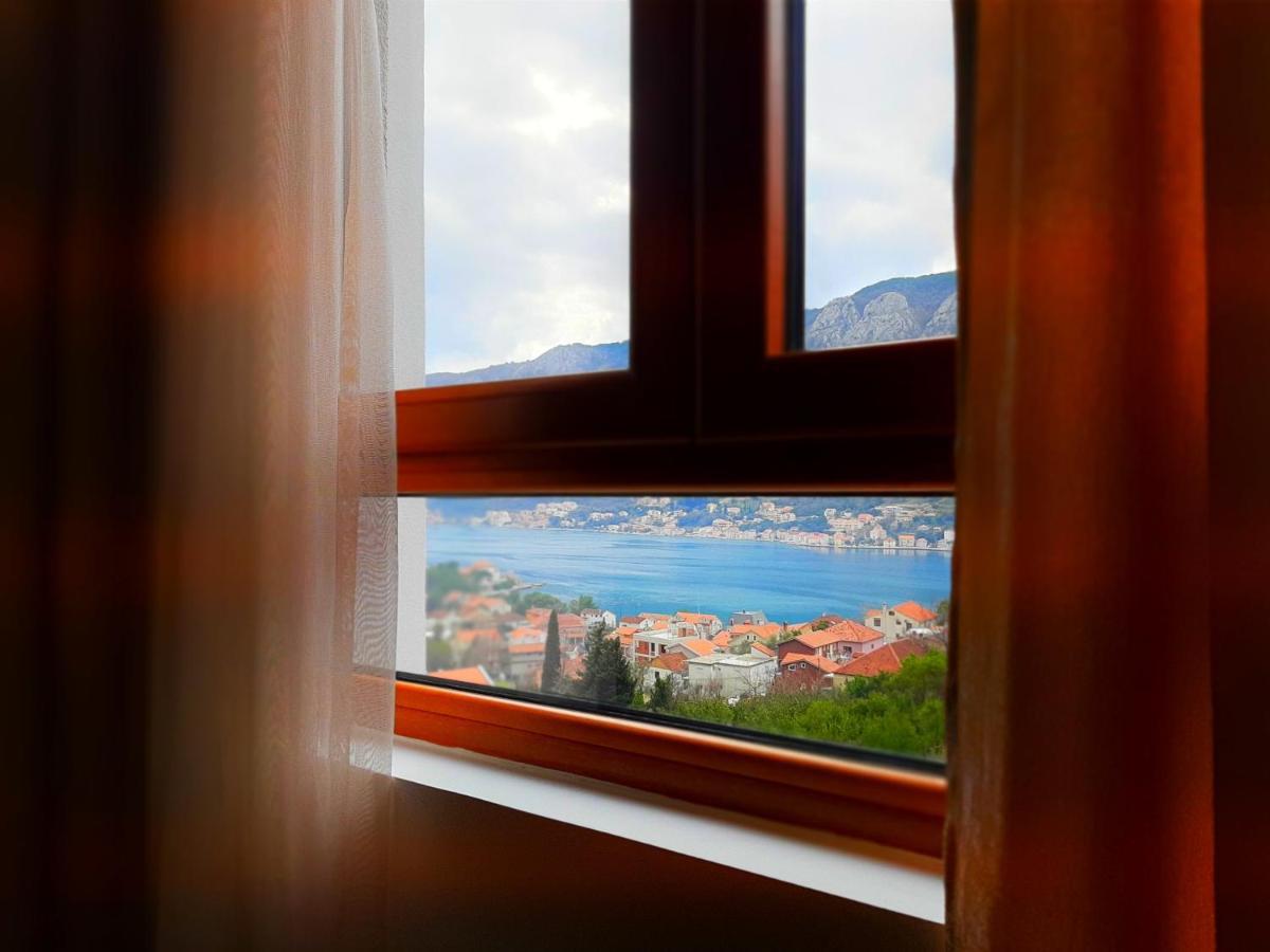 Apartments Panoramica Kotor Exteriör bild